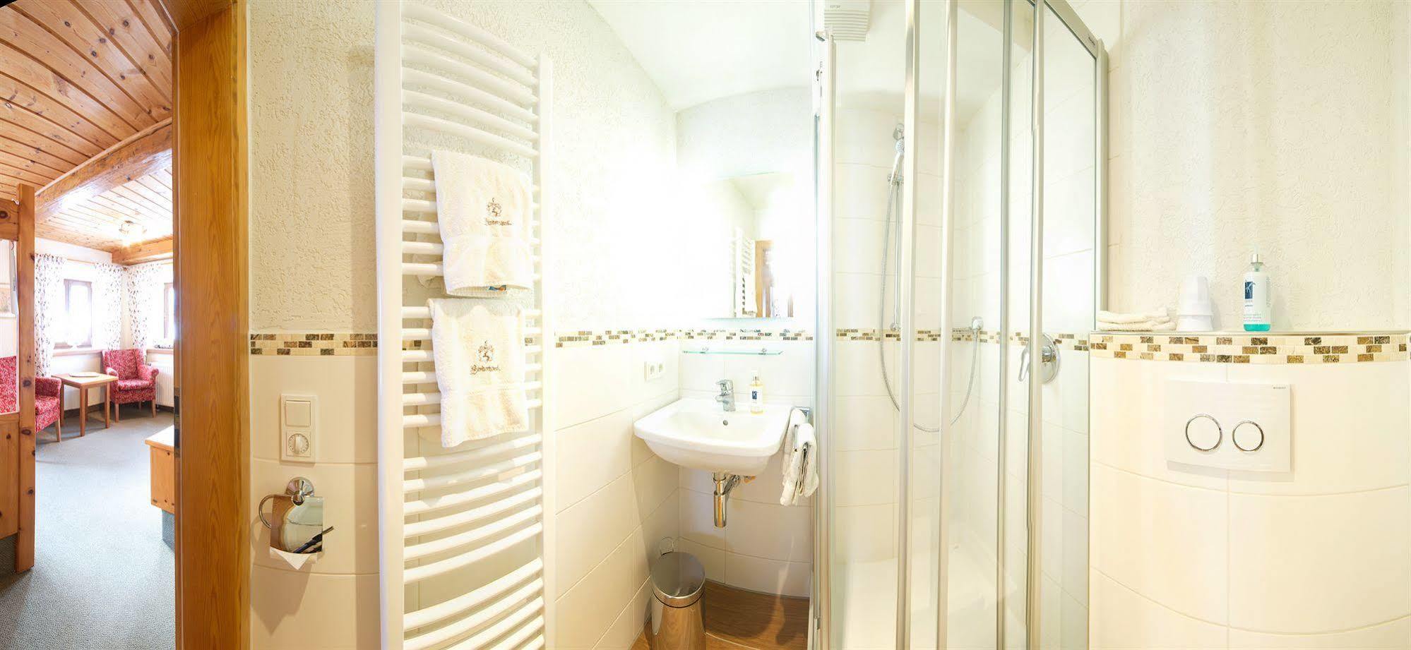 Landhotel Binderhaeusl Garni Інцель Екстер'єр фото